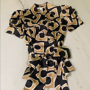 DIANE von FURSTENBERG Irlan Wrap Blouse Size 2
